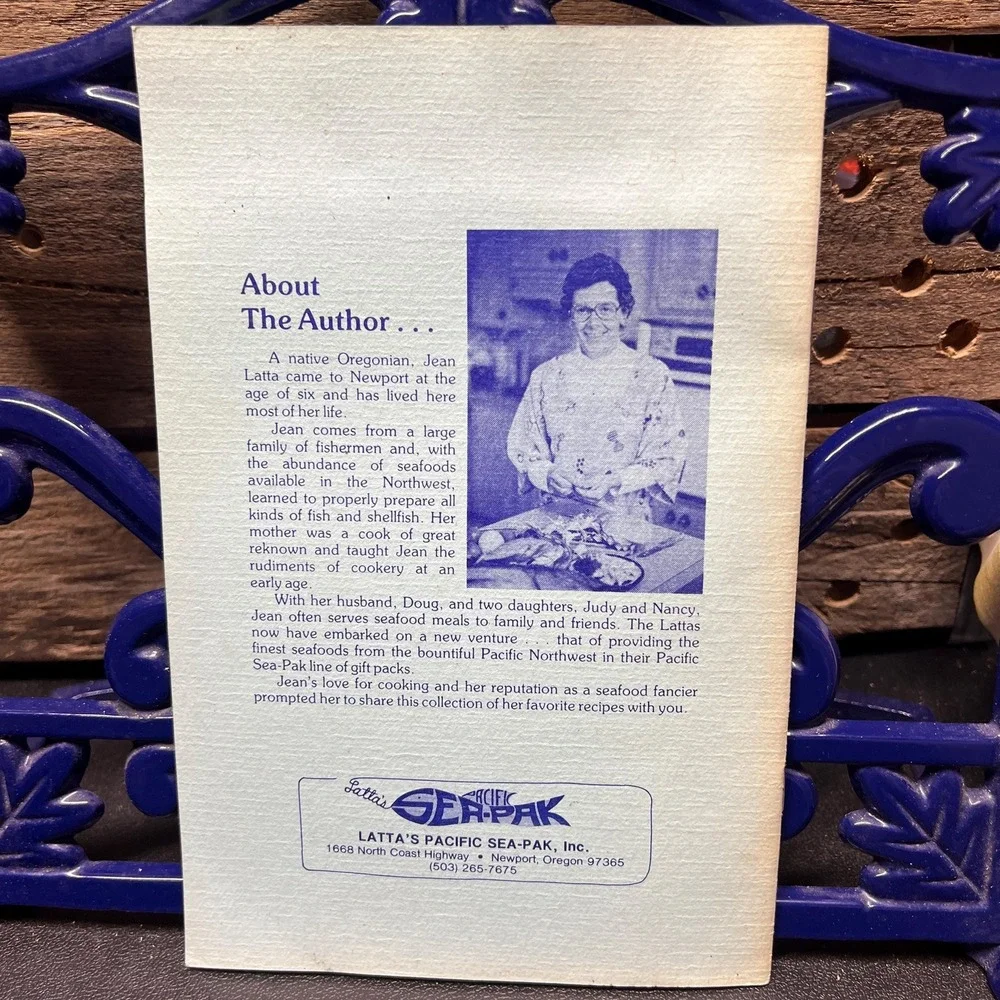 Seafood Secrets of a Galley Slave by Jean‎ Latta Oregon Cookbook Pamphlet 1978